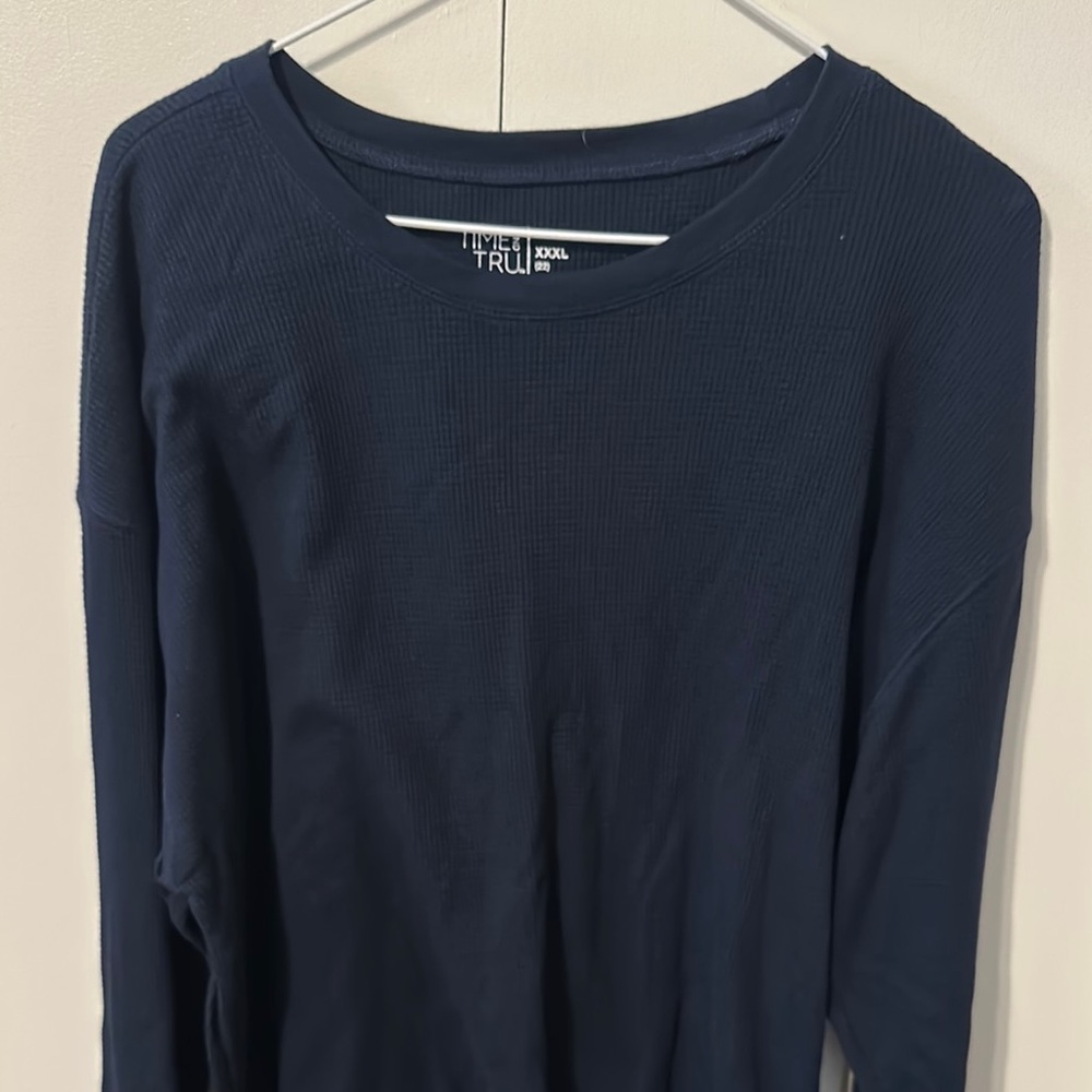Time and Tru Navy Long Sleeve Top